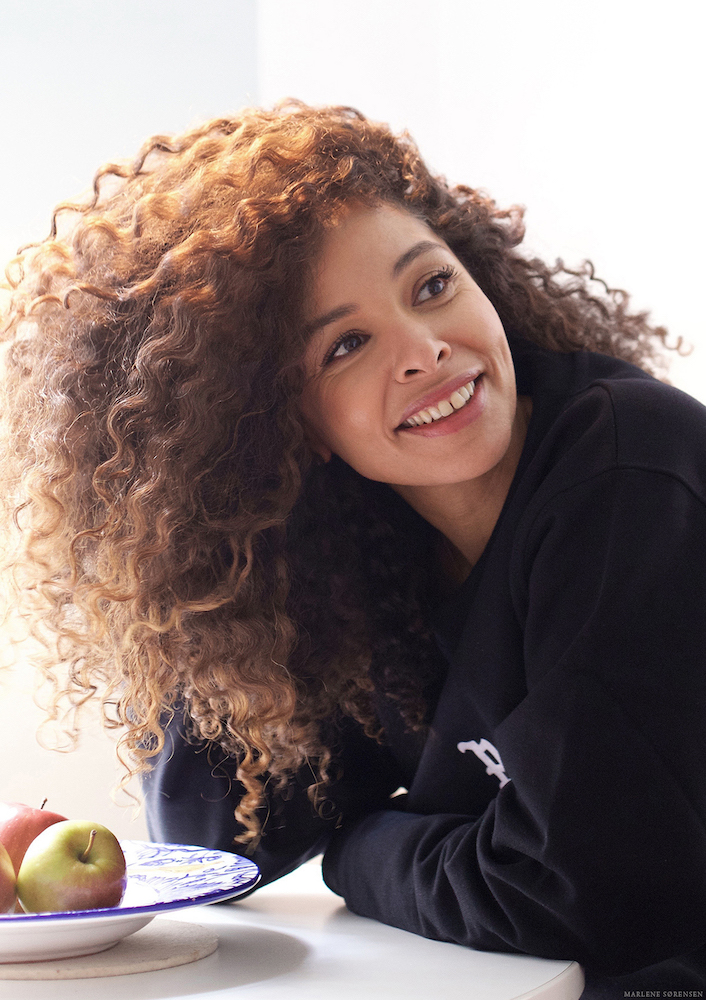 A portrait of Joy Denalane from Stilvoll